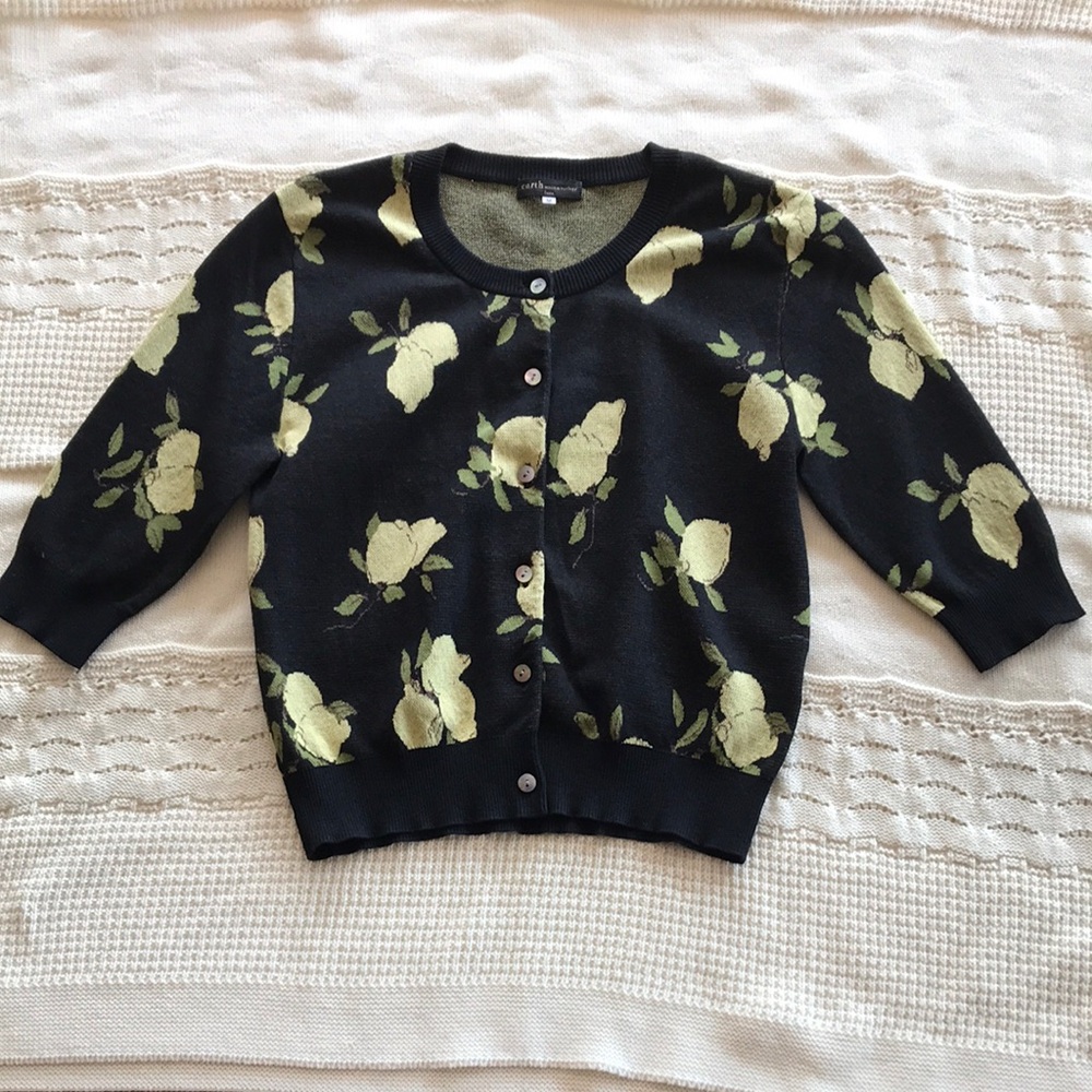 Earth Music & Ecology Lemon Print Crewneck Cardigan Sweater Medium